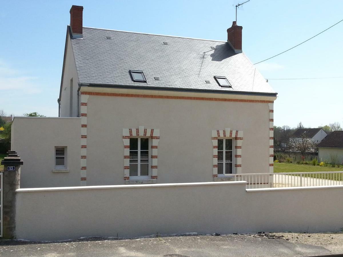 הוילה Thésée Gite Du Domaine Du Haut Perron מראה חיצוני תמונה